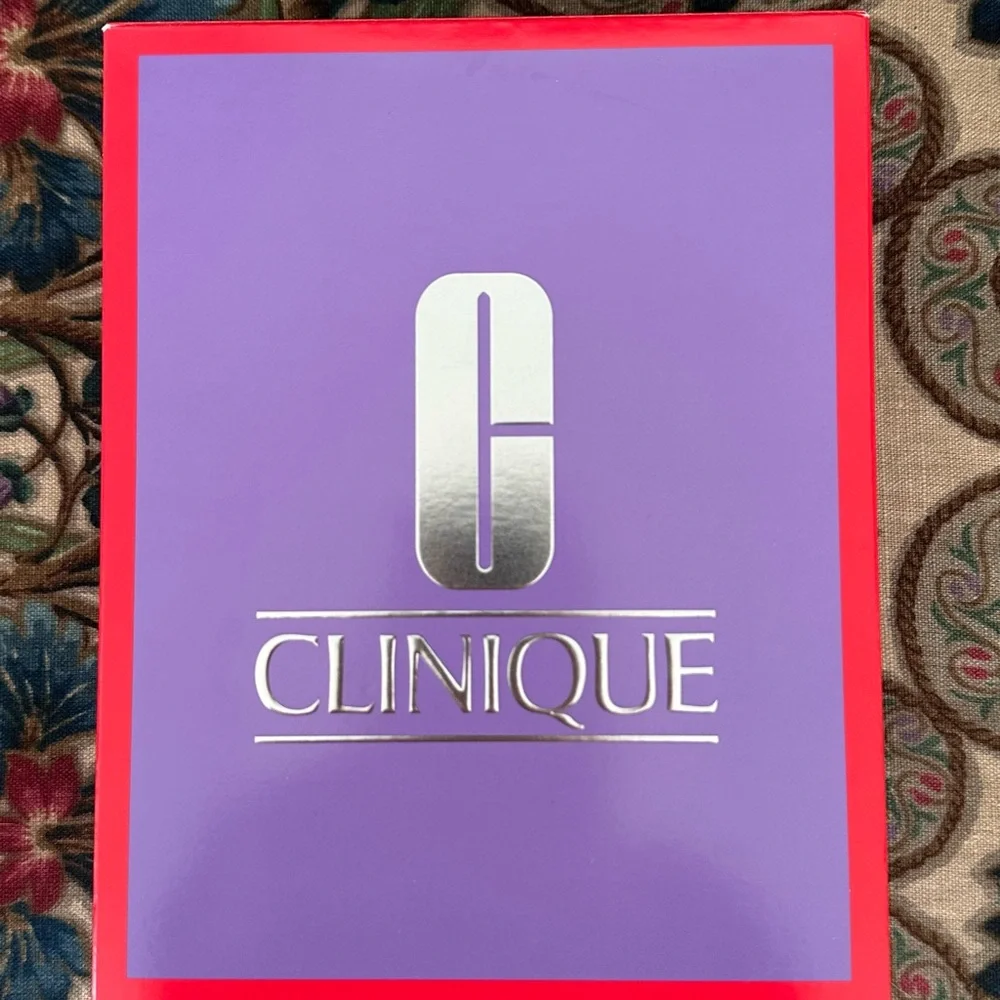 Clinique Skincare Collection - Picture 2 of 5